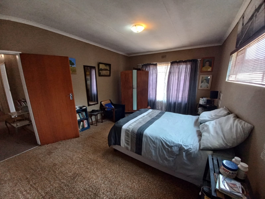 4 Bedroom Property for Sale in Rensburg Gauteng