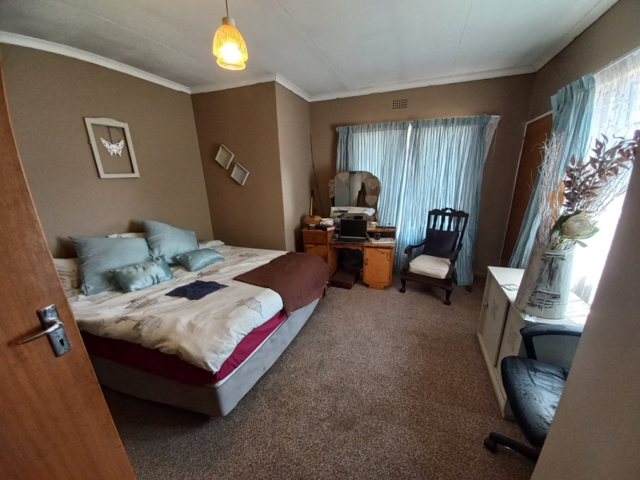 4 Bedroom Property for Sale in Rensburg Gauteng