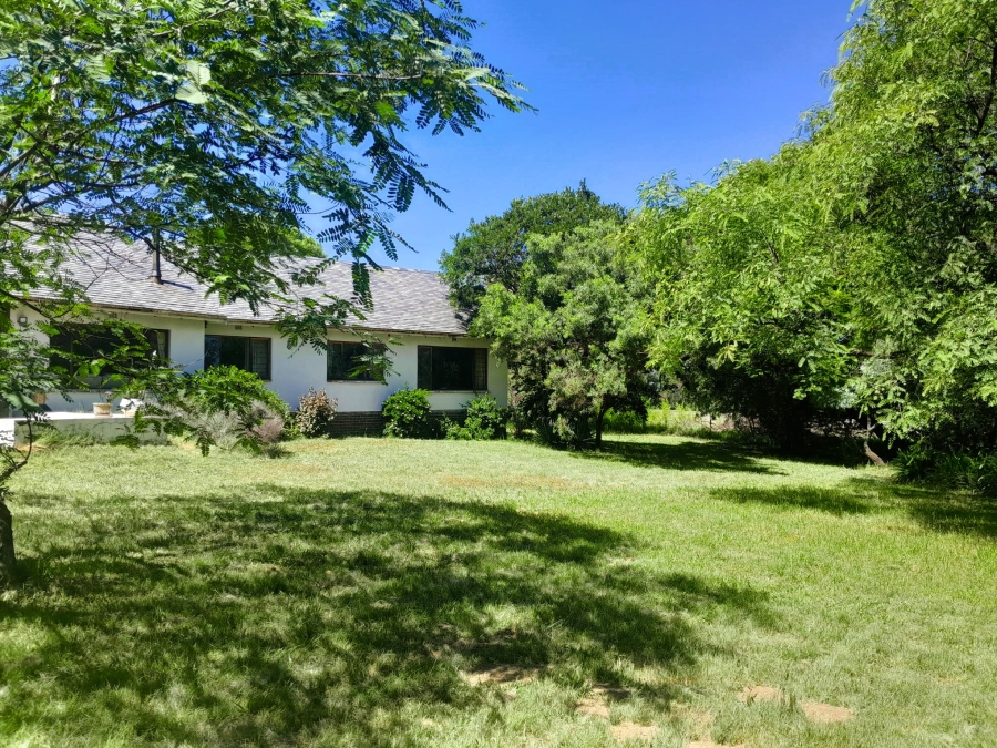 7 Bedroom Property for Sale in Glen Austin Gauteng