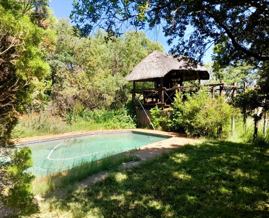 7 Bedroom Property for Sale in Glen Austin Gauteng