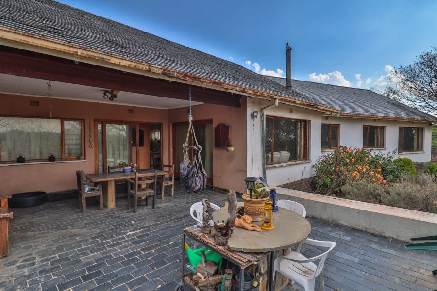 7 Bedroom Property for Sale in Glen Austin Gauteng