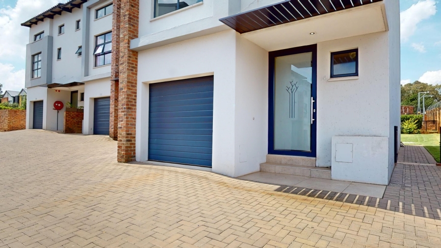 3 Bedroom Property for Sale in Ebotse Golf Estate Gauteng