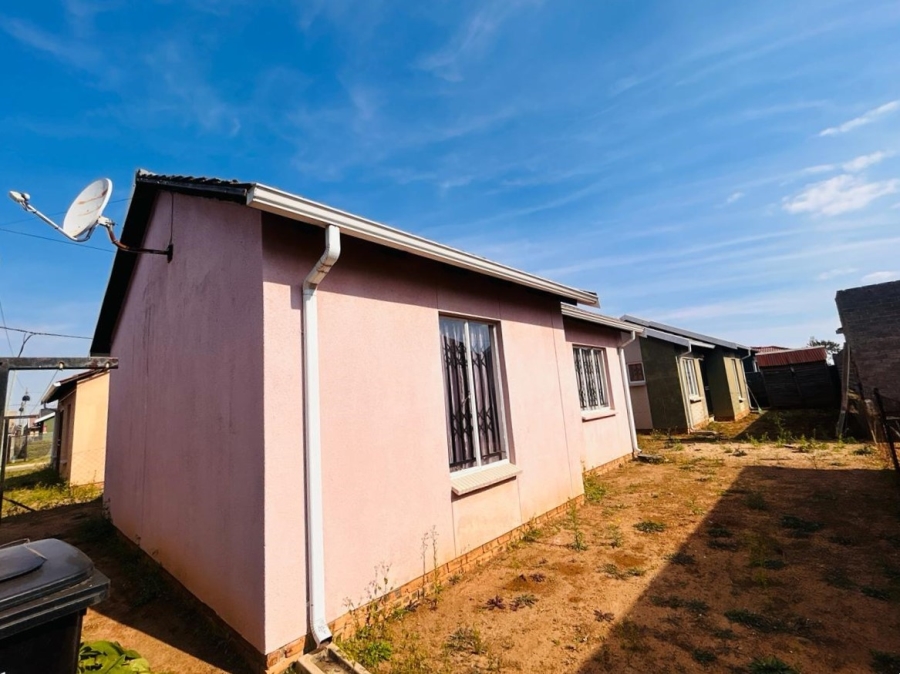 2 Bedroom Property for Sale in Savanna City Gauteng