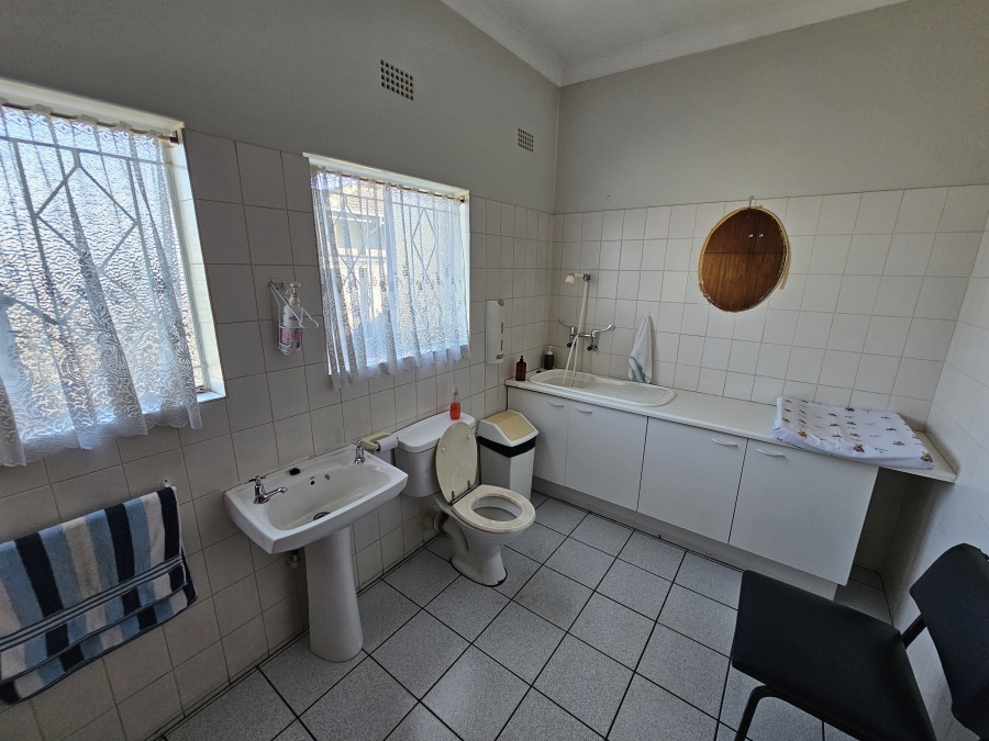 Commercial Property for Sale in New Redruth Gauteng