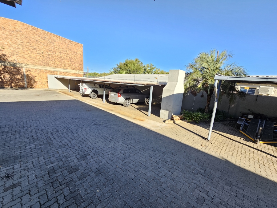 Commercial Property for Sale in New Redruth Gauteng