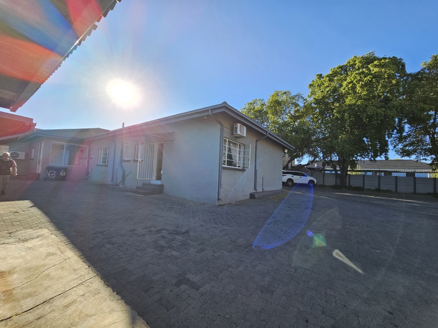 Commercial Property for Sale in New Redruth Gauteng