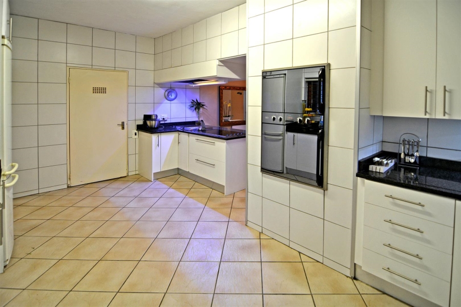 6 Bedroom Property for Sale in Bryanston Gauteng