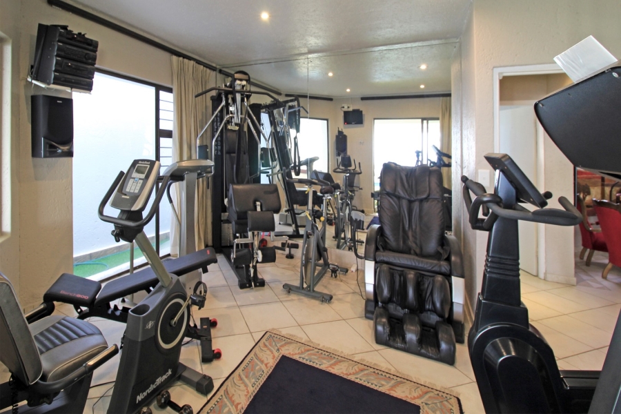 5 Bedroom Property for Sale in Northcliff Gauteng