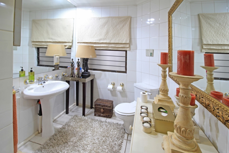 5 Bedroom Property for Sale in Northcliff Gauteng