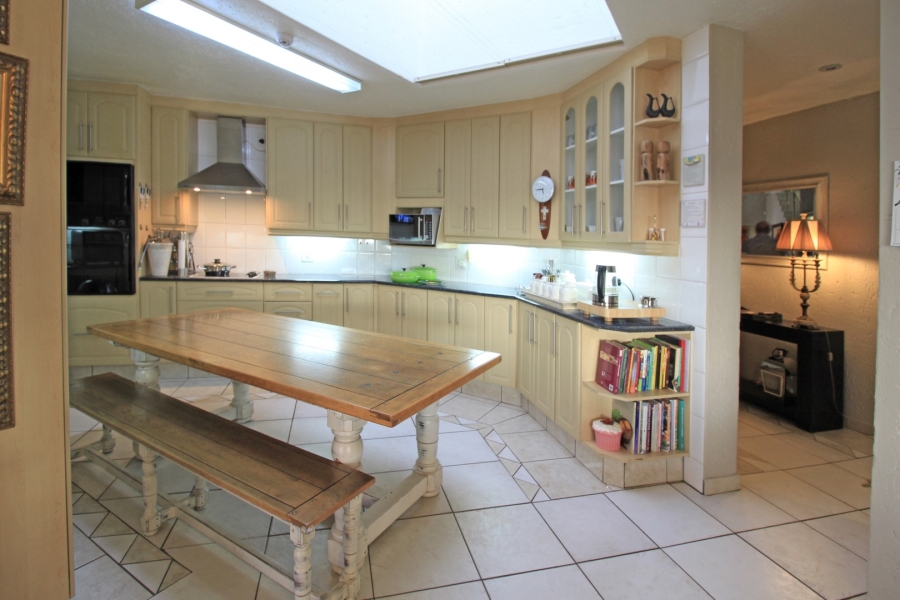 5 Bedroom Property for Sale in Northcliff Gauteng