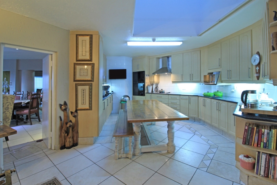 5 Bedroom Property for Sale in Northcliff Gauteng