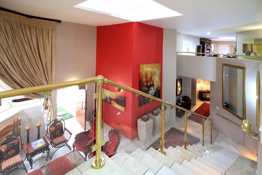 5 Bedroom Property for Sale in Northcliff Gauteng