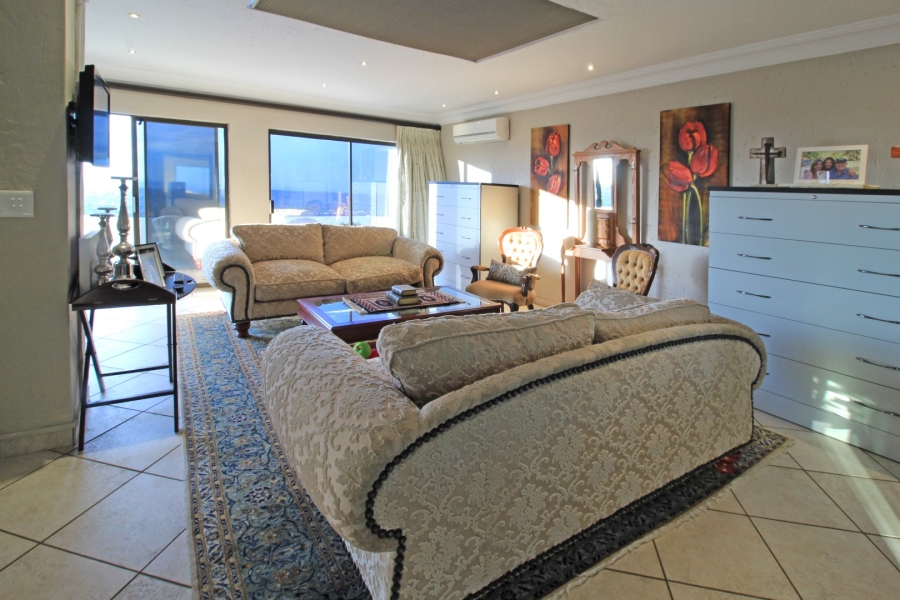 5 Bedroom Property for Sale in Northcliff Gauteng
