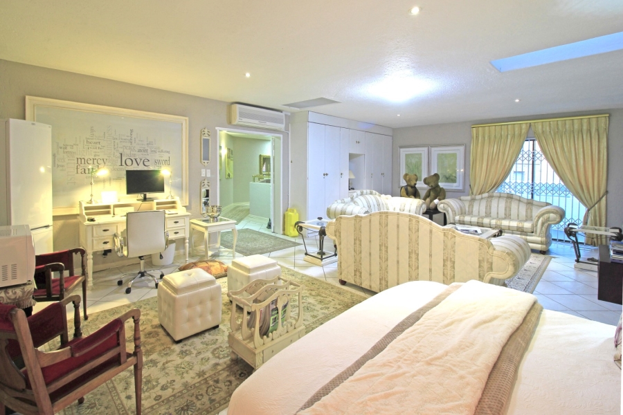 5 Bedroom Property for Sale in Northcliff Gauteng