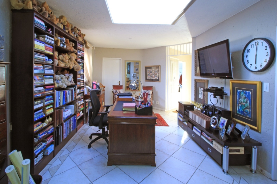 5 Bedroom Property for Sale in Northcliff Gauteng