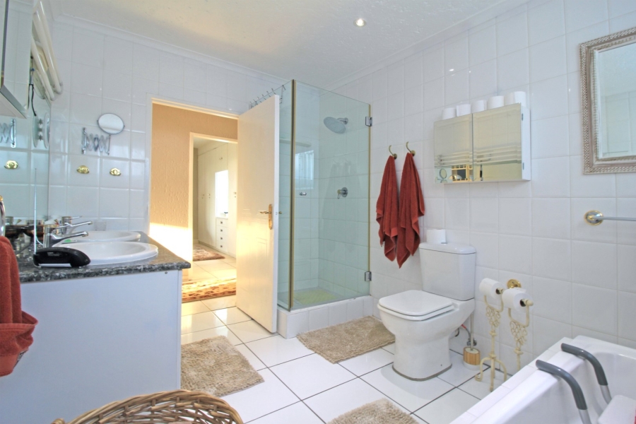 5 Bedroom Property for Sale in Northcliff Gauteng