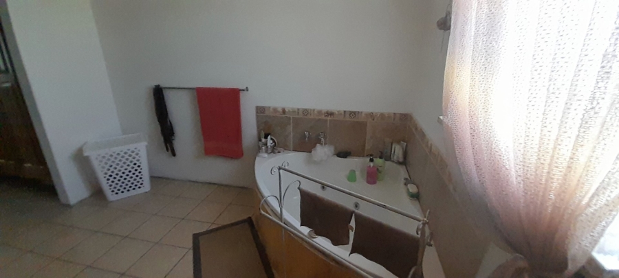 3 Bedroom Property for Sale in Nelsonia Gauteng
