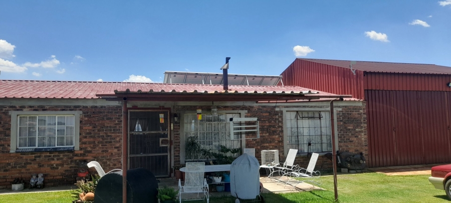 3 Bedroom Property for Sale in Nelsonia Gauteng