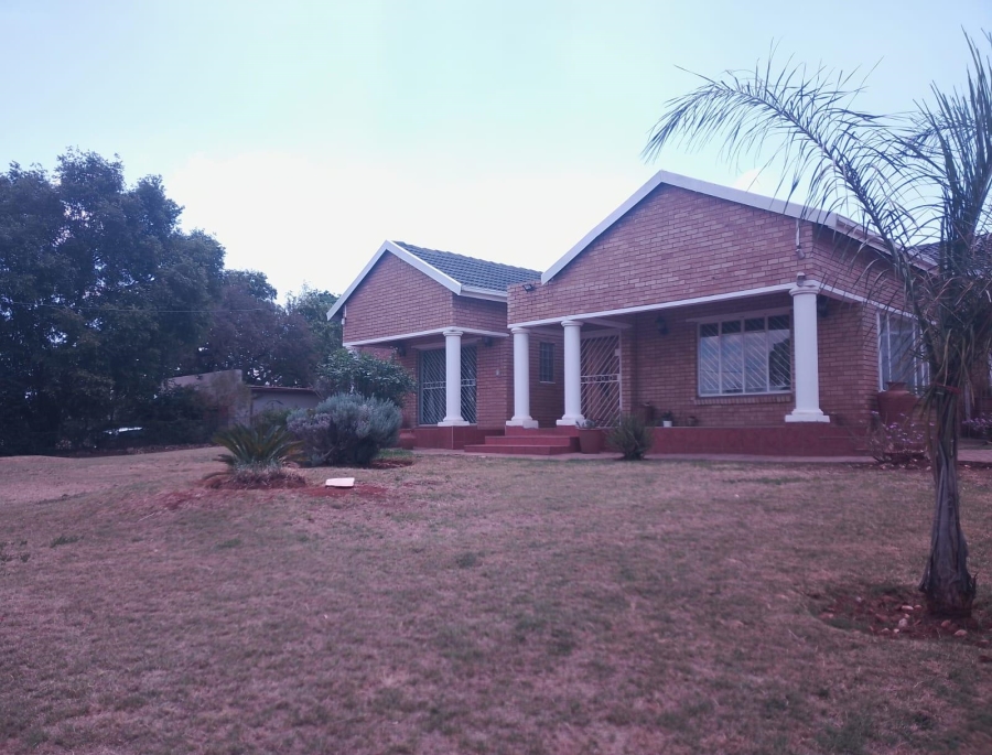 4 Bedroom Property for Sale in Erasmia Gauteng