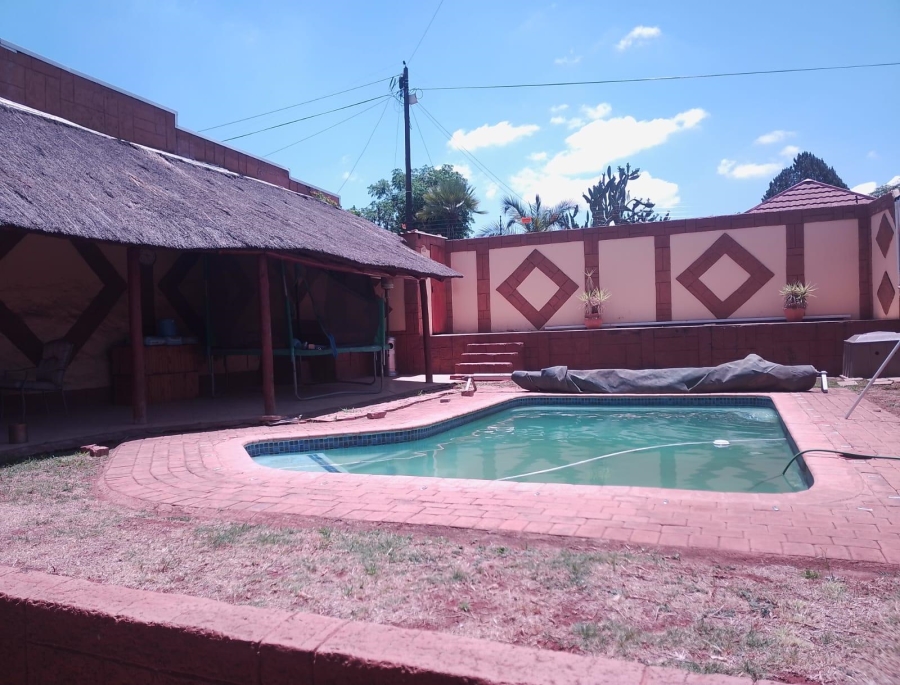 4 Bedroom Property for Sale in Erasmia Gauteng