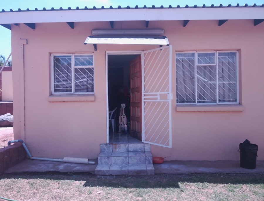 4 Bedroom Property for Sale in Erasmia Gauteng