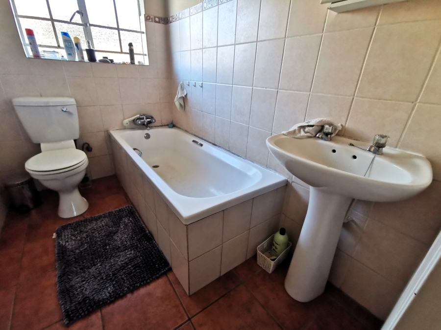 3 Bedroom Property for Sale in Equestria Gauteng