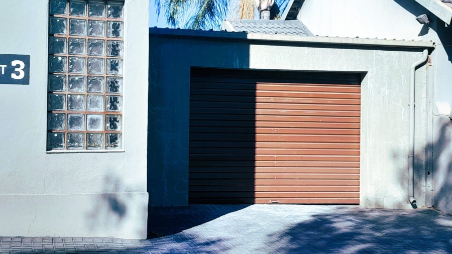 12 Bedroom Property for Sale in Erasmia Gauteng