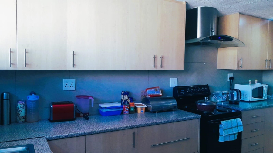 12 Bedroom Property for Sale in Erasmia Gauteng