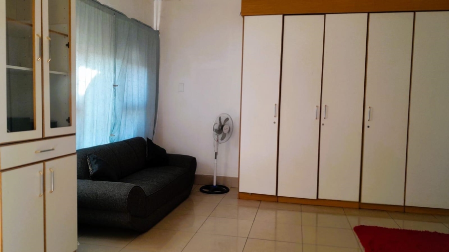 12 Bedroom Property for Sale in Erasmia Gauteng