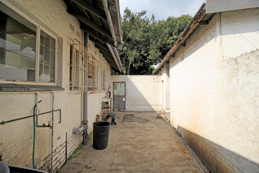 5 Bedroom Property for Sale in Fairmount Ridge Gauteng