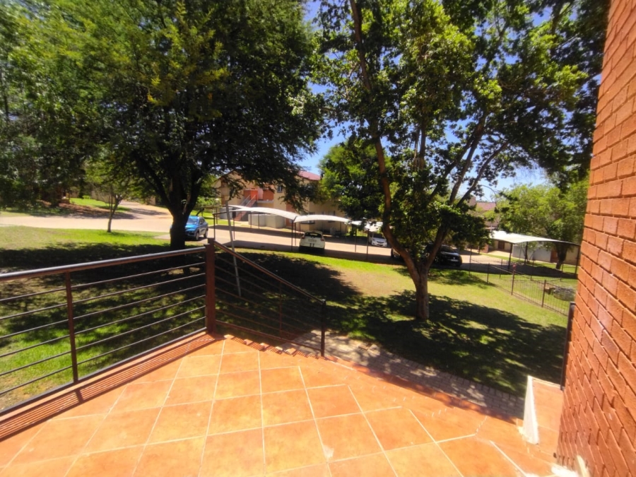 2 Bedroom Property for Sale in Willowbrook Gauteng