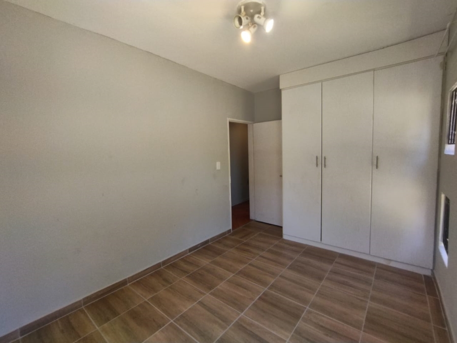2 Bedroom Property for Sale in Willowbrook Gauteng