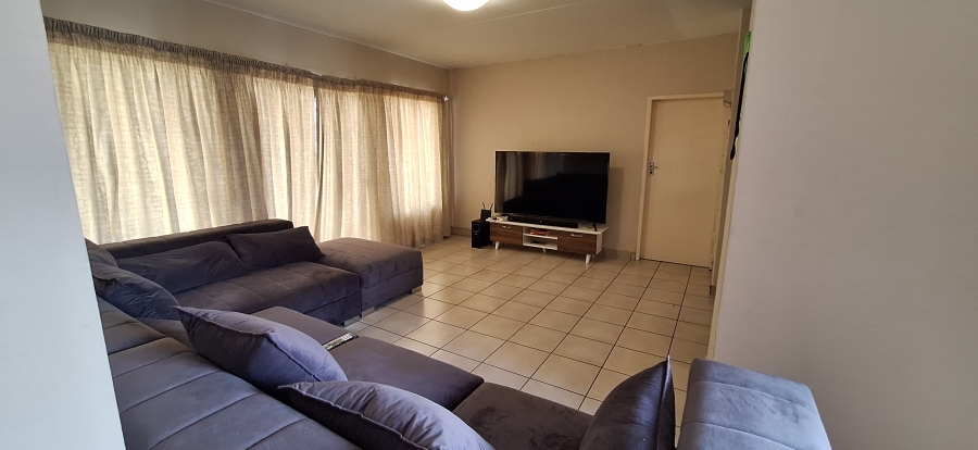 2 Bedroom Property for Sale in Noordwyk Gauteng