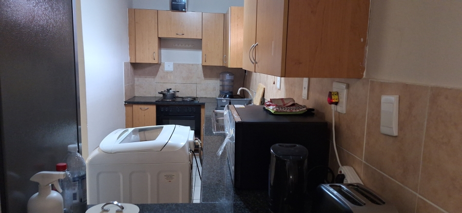 2 Bedroom Property for Sale in Noordwyk Gauteng