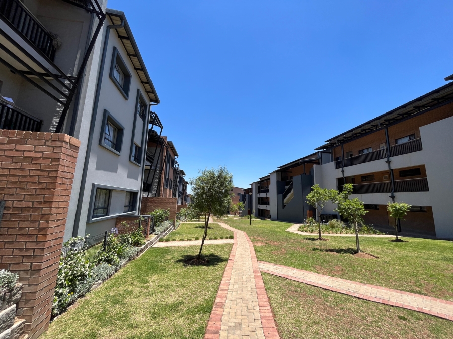 2 Bedroom Property for Sale in Vorna Valley Gauteng