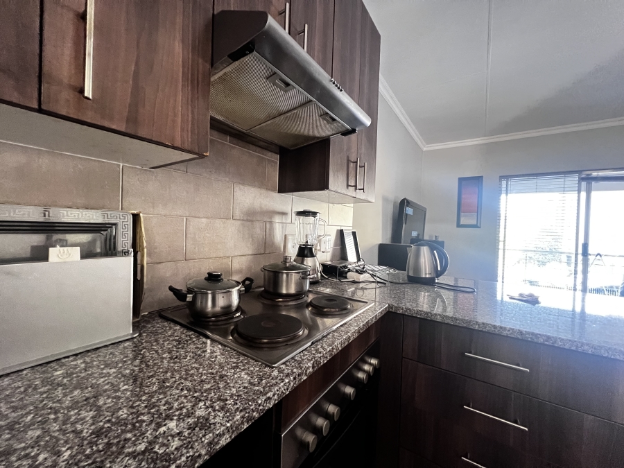 2 Bedroom Property for Sale in Erand Gardens Gauteng