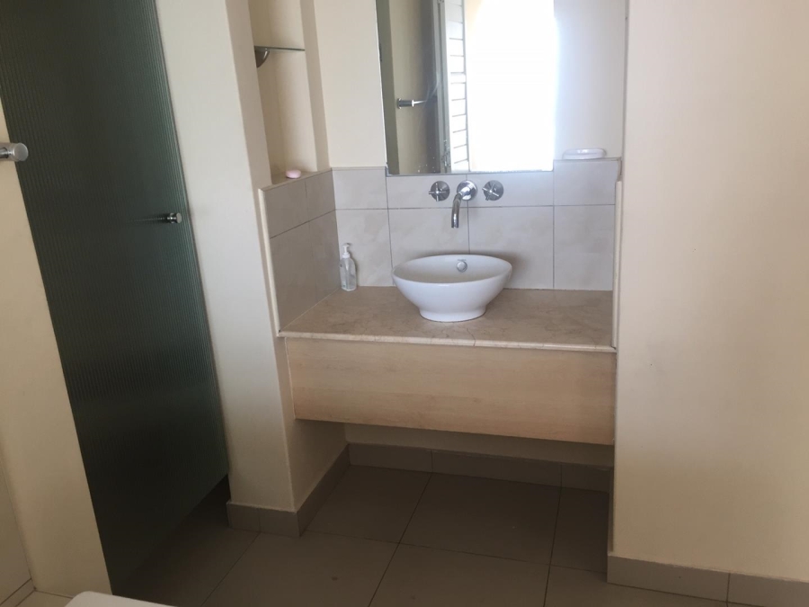 2 Bedroom Property for Sale in Sandhurst Gauteng