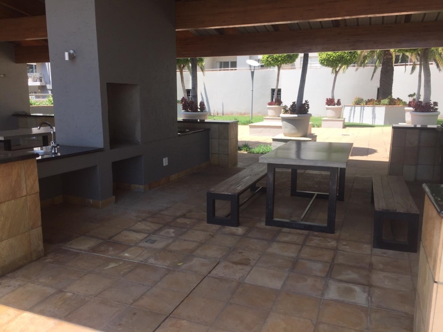 2 Bedroom Property for Sale in Sandhurst Gauteng