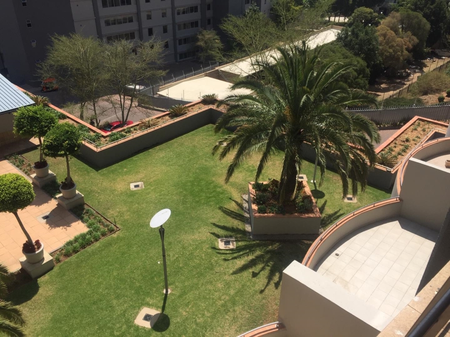 2 Bedroom Property for Sale in Sandhurst Gauteng