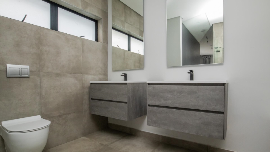 4 Bedroom Property for Sale in Bryanston Gauteng