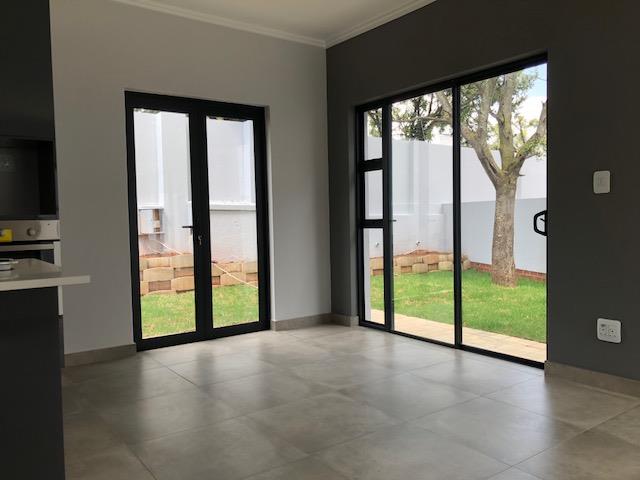 3 Bedroom Property for Sale in Hurlingham Gauteng