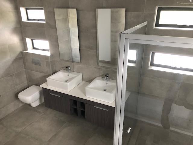 3 Bedroom Property for Sale in Hurlingham Gauteng