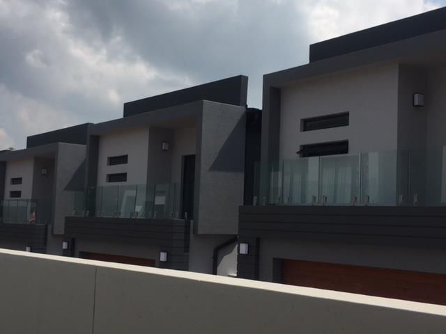 3 Bedroom Property for Sale in Hurlingham Gauteng