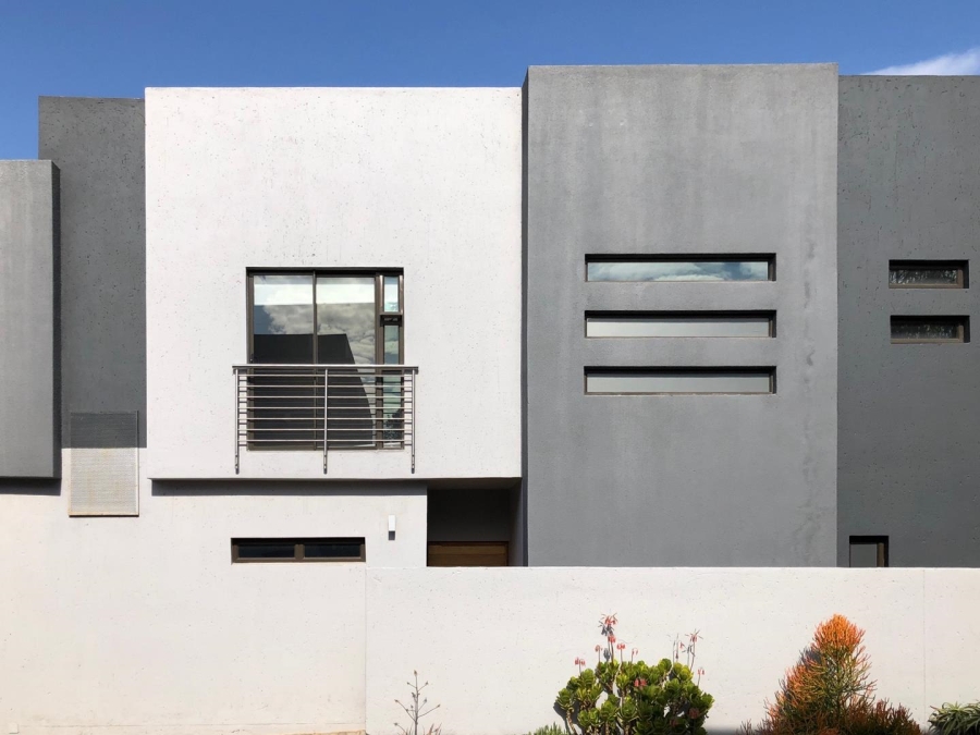 3 Bedroom Property for Sale in Petervale Gauteng