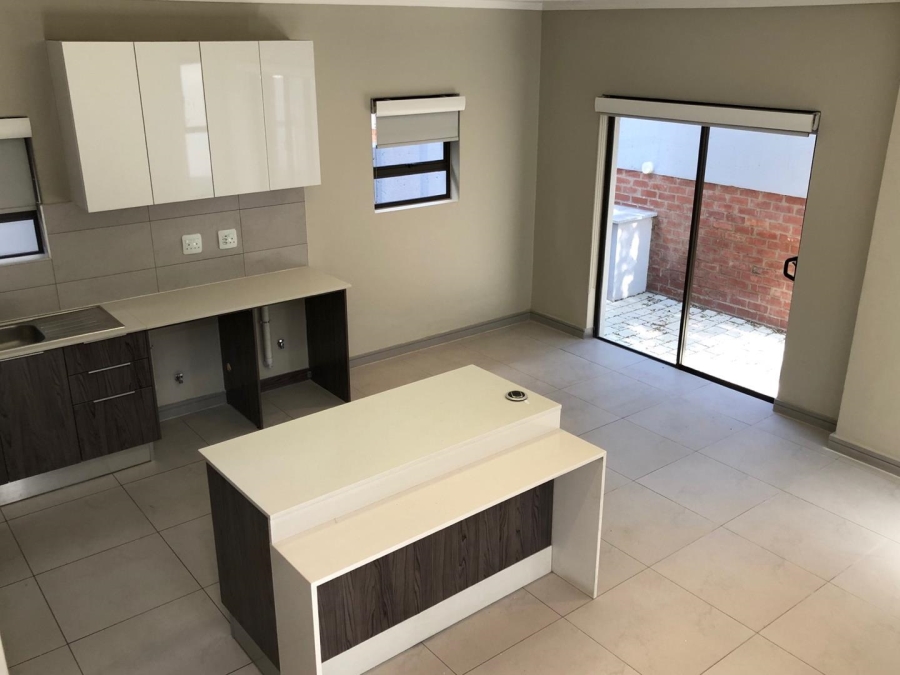 3 Bedroom Property for Sale in Petervale Gauteng