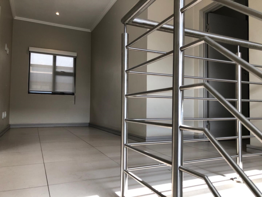 3 Bedroom Property for Sale in Petervale Gauteng
