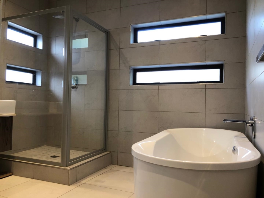 3 Bedroom Property for Sale in Petervale Gauteng