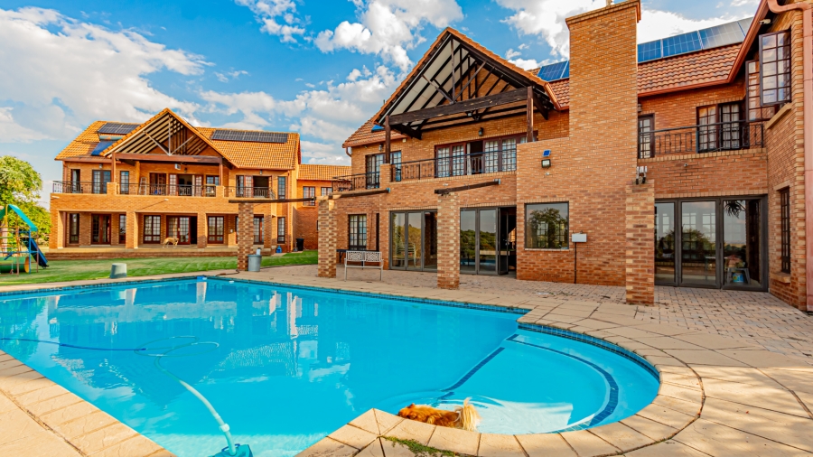 12 Bedroom Property for Sale in Mnandi Gauteng