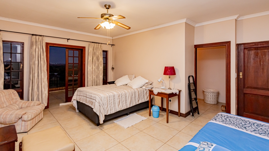 12 Bedroom Property for Sale in Mnandi Gauteng