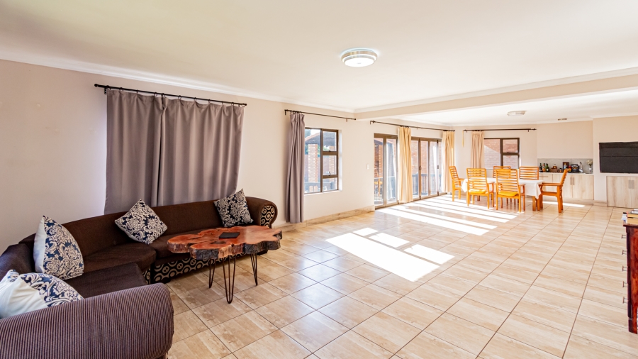 12 Bedroom Property for Sale in Mnandi Gauteng